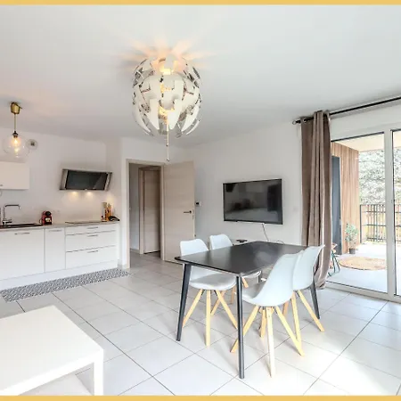 Апартаменты Chez Gobri T3 *
